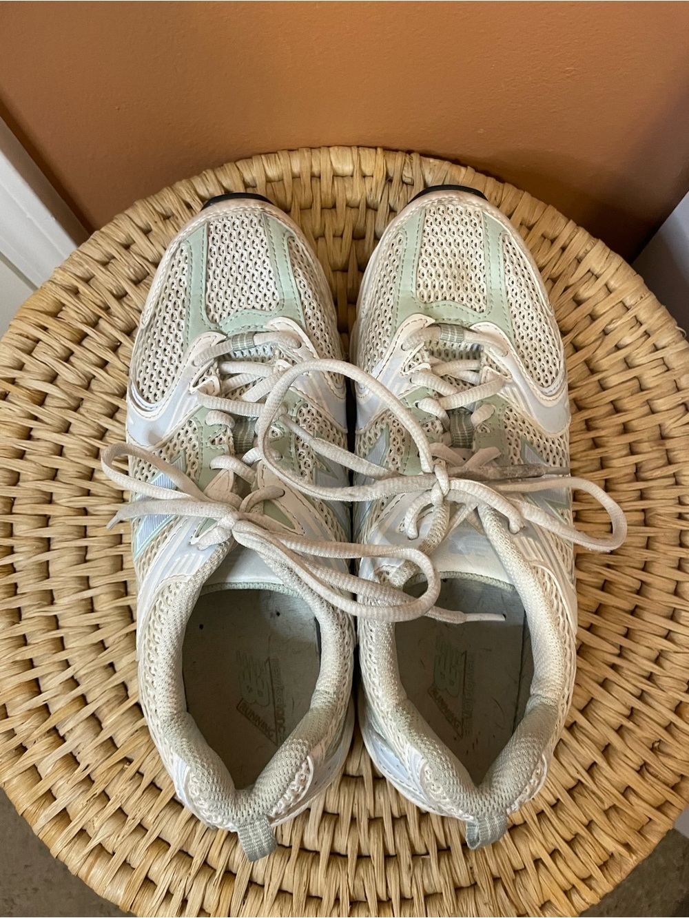 New Balance 530 Sneakers in Sea Salt/Ice Blue/Silver Moss Women’s Size 9 - Picture 5 of 11